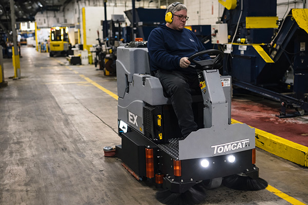 Tomcat Ride On – autolaveuse autoportée gamme professionnelle | PADEMA